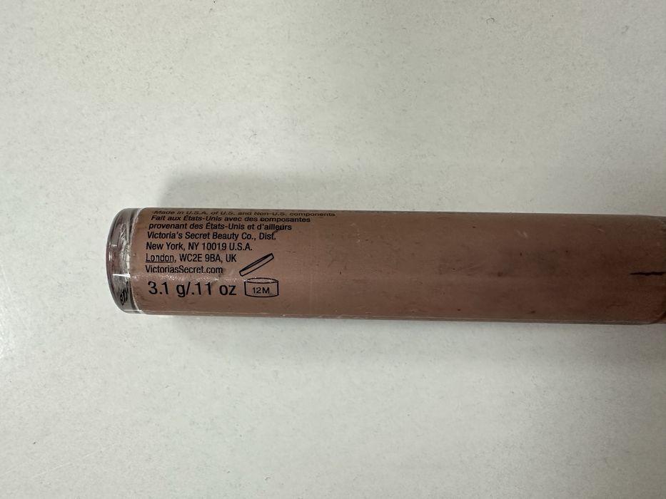 Victoria’s Secret Velvet Matte Cream Liquid Lip – нюанс Adored