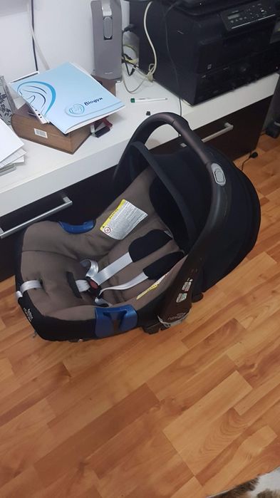 Carucior 3 în 1 Britax