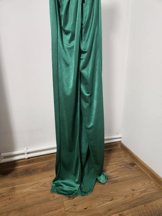 Rochie elegantă tip sirenă