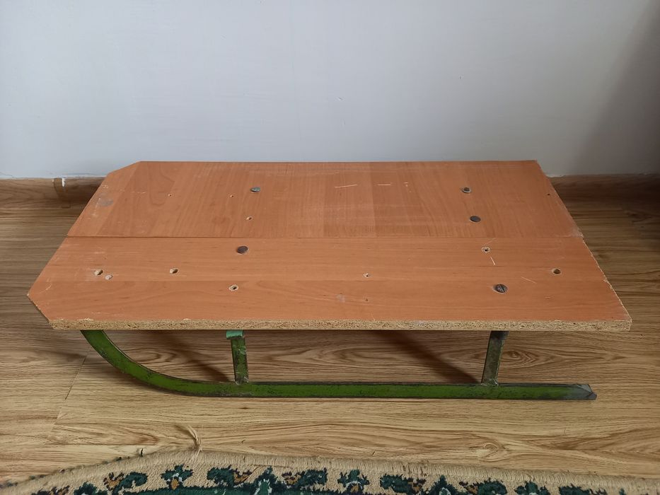 Продам санки 2шт