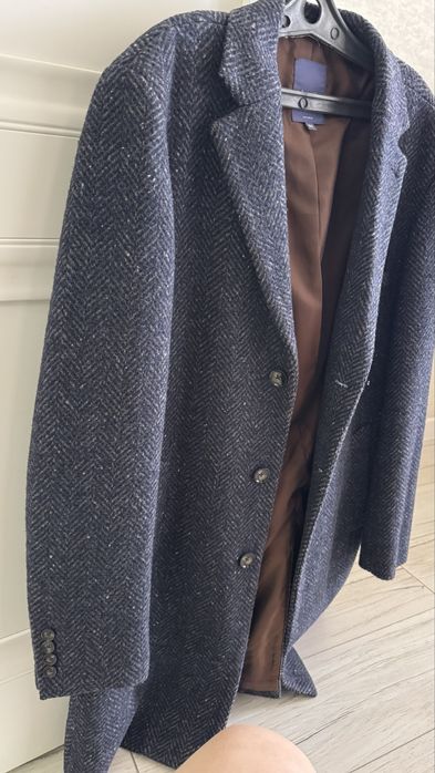 Срочно продаю мужское пальто