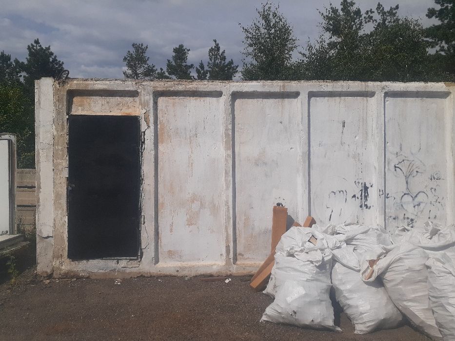 Продам бытовку из монолитных плит