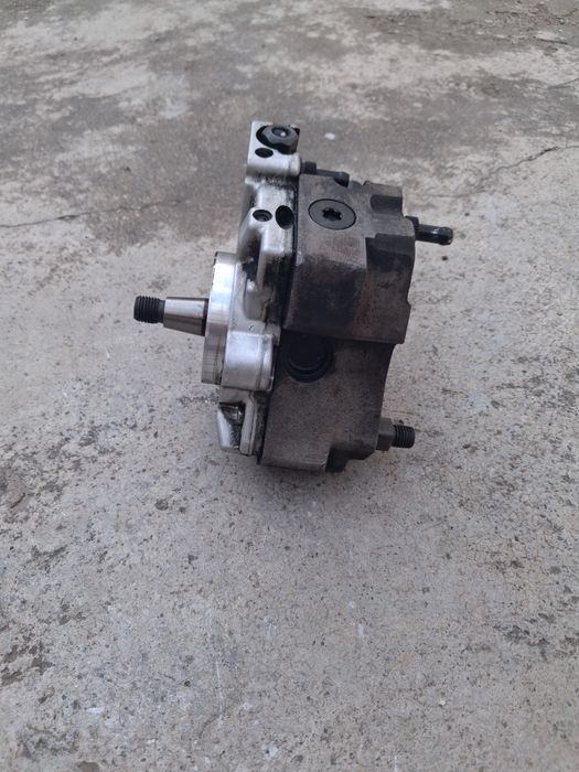 Pompa inalta BMW E60 2.5d 177cp cod 0445010073