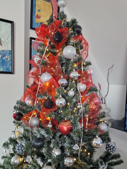 Коледна елха 150 см с лампички и украса / Високо качество/ заскрежена