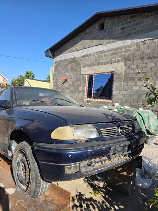 Продам опель астра 1995 года