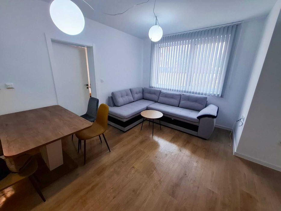 Дава се под наем Двустаен апартамент в Шумен, Тракия - 55 кв.м за 368.73 € - Снимка #4