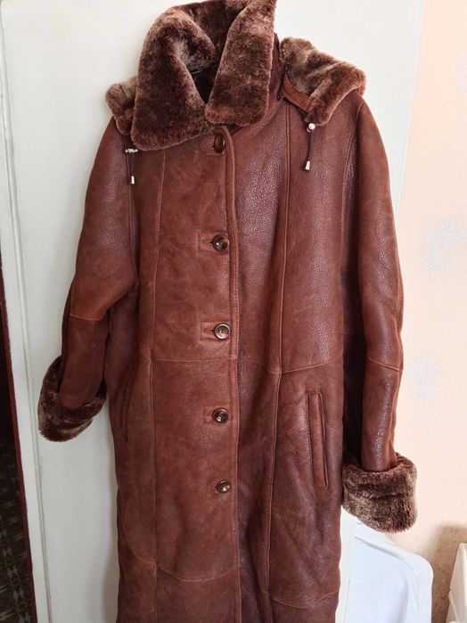 Пальто - дублёнка новая женская