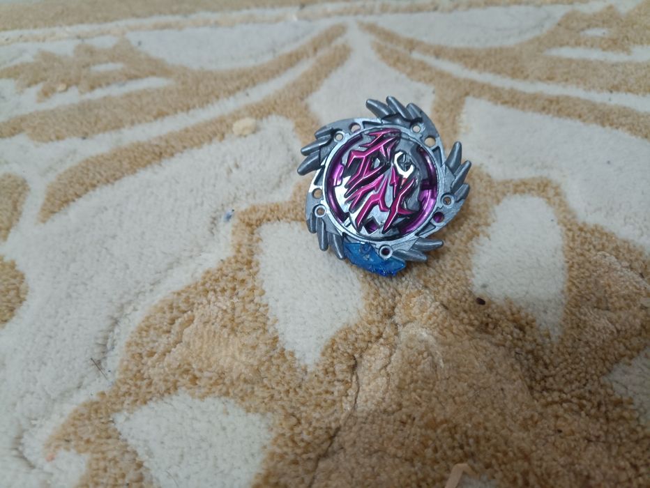 продам бейблейды