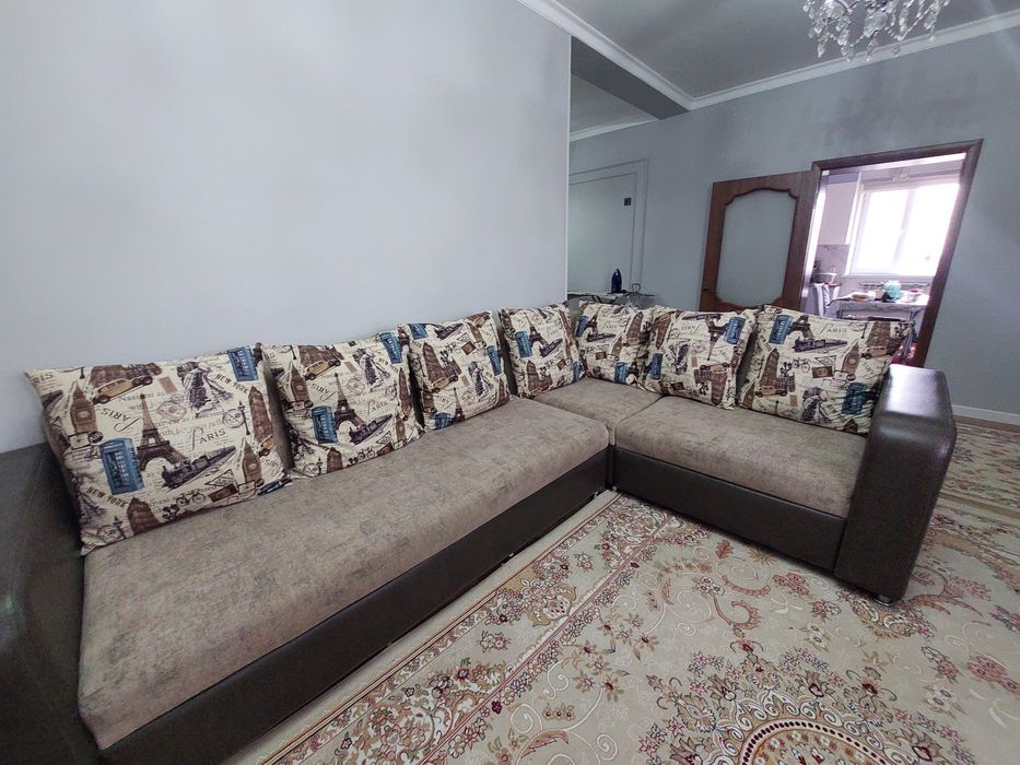 Продаётся угловой диван