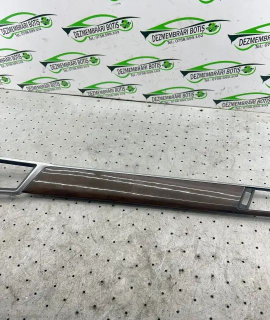 Grila centrala bord A212680XX71 A212680XX71 Mercedes-Benz E-Class 2009