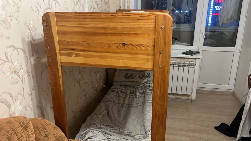Двухъярусная кровать