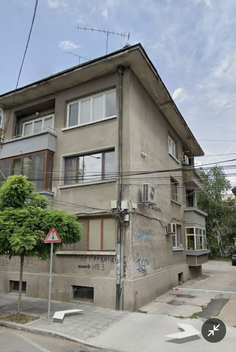 Дава се под наем Тристаен апартамент в Русе, Център - 97 кв.м за 390 € - Снимка #1