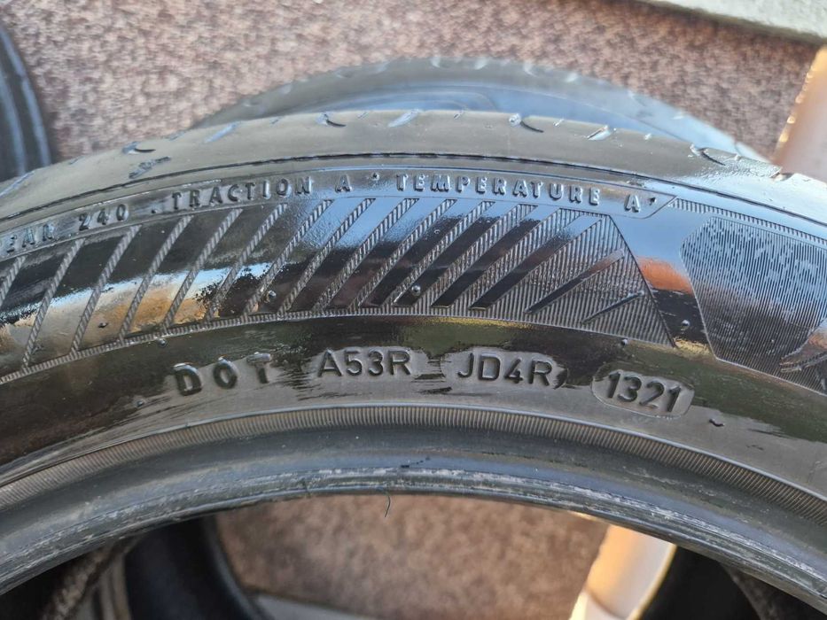 anvelope set de 4 bucati, Goodyear R17 / 215 / 55