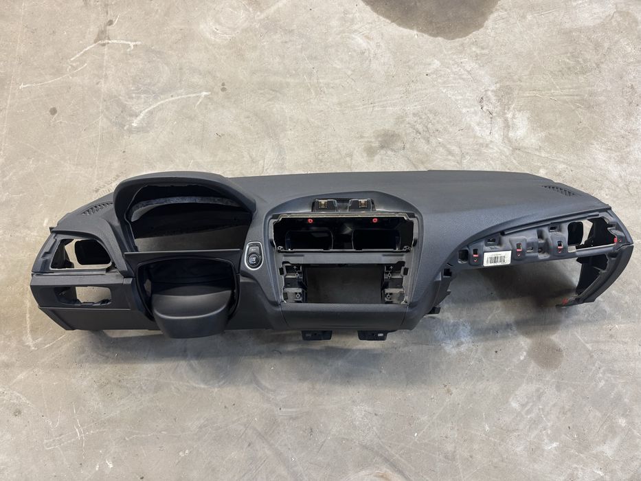 Арматурно табло бмв 1, ф20 ( armaturno tablo bmw 1, f20)