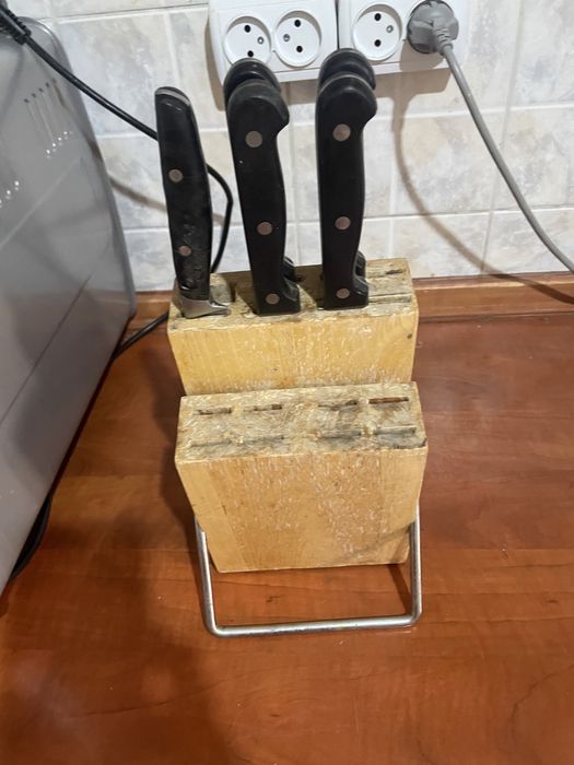 Ножи кухонные…….