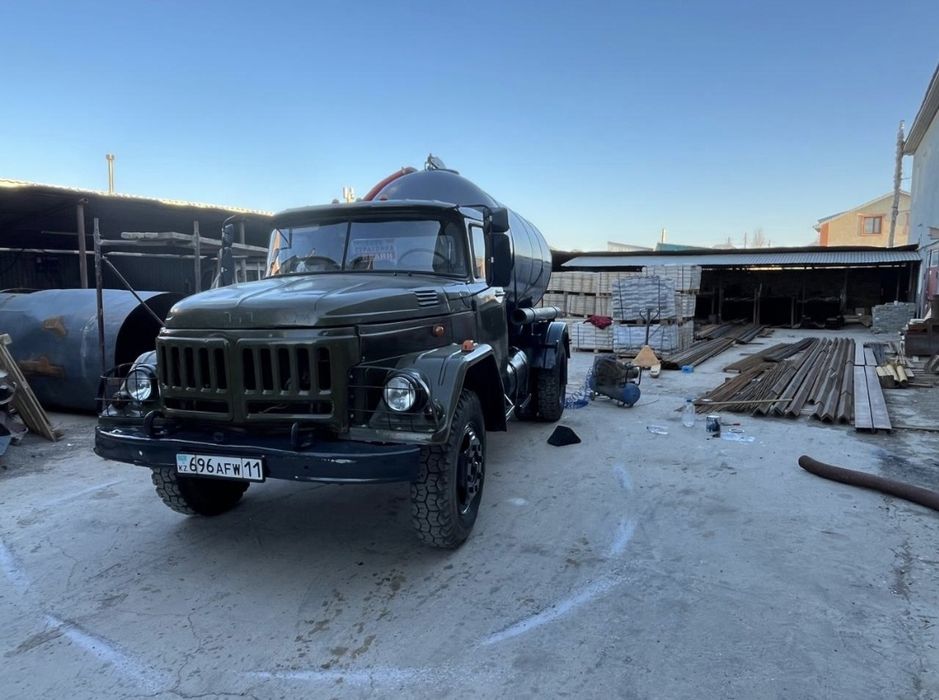 Ассенизатор по городу