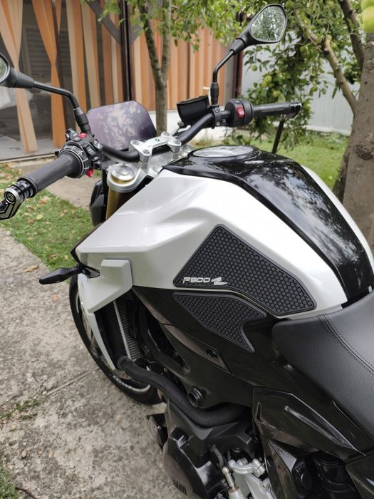 BMW f900r an 2020
