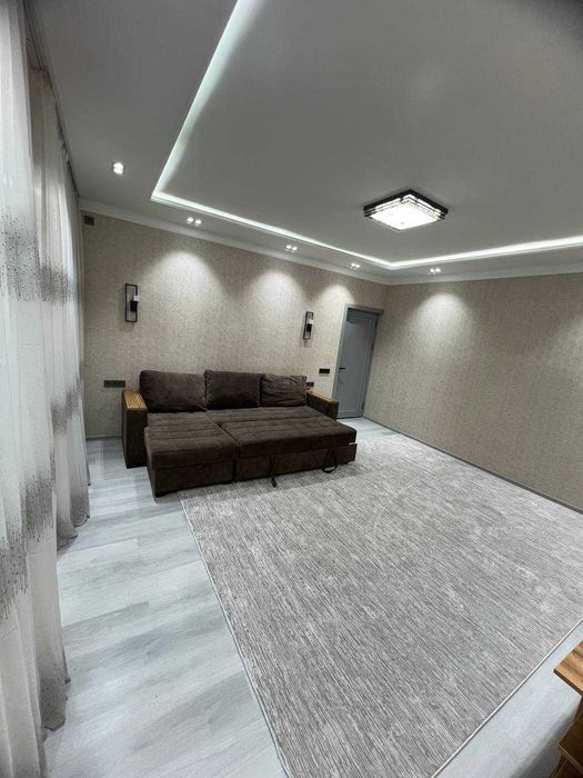 Чилонзор 16-квартал кизларга HI-TECH квартира без маклер метрога якин