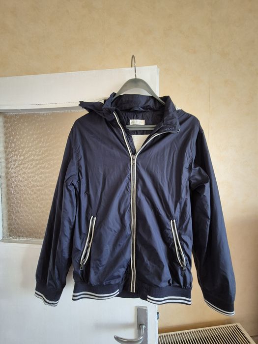Дамски якета ветровки размер С/М