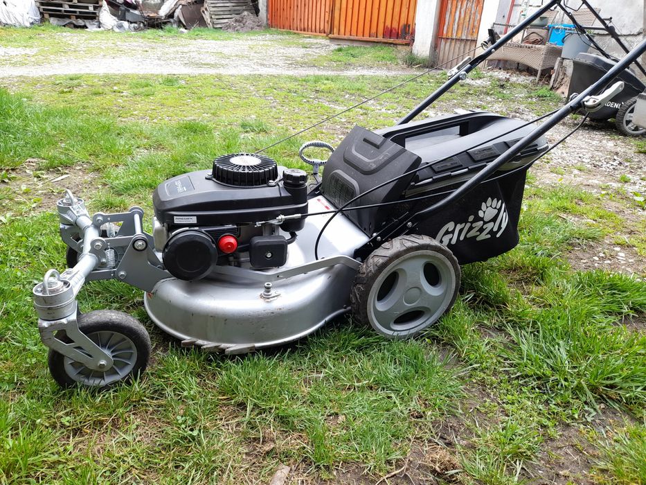 Бензинова самоходна косачка
