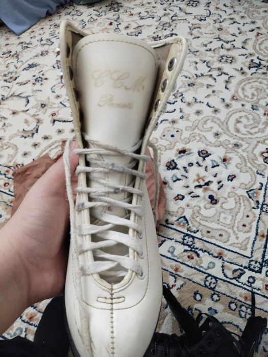 Продам коньки женский 38размер