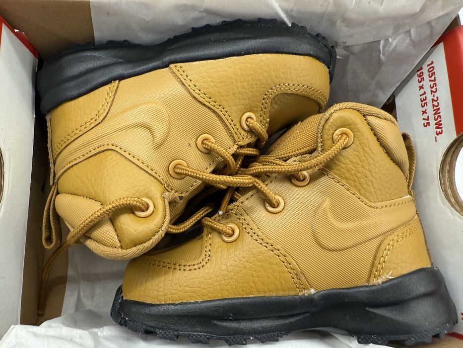 Детски боти Nike Manoa