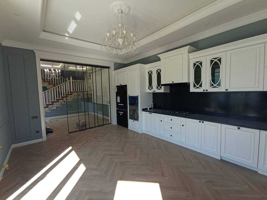 Дом Более 10 комнат на 5,5 сотках, Мирзо-Улугбекский район