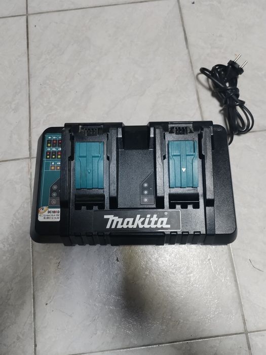 Statie incarcare dubla makita DC 18RD