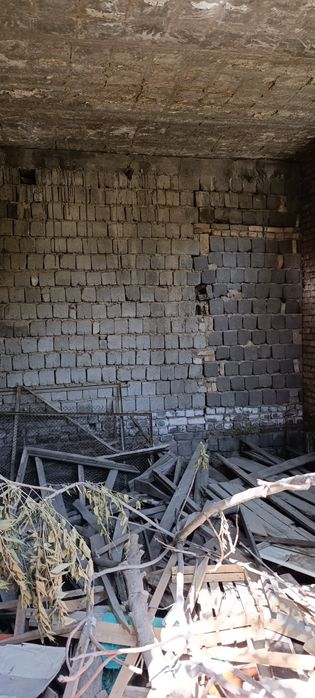 Продаётся дом: 8-соток срочно.