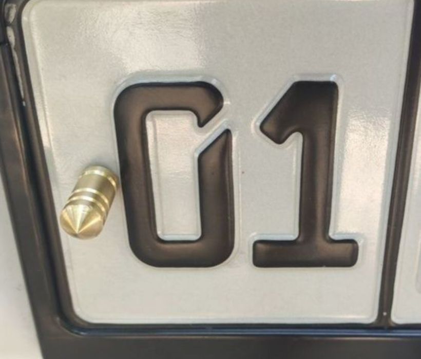 Оперативные болты на номера машины отличного качества производство США