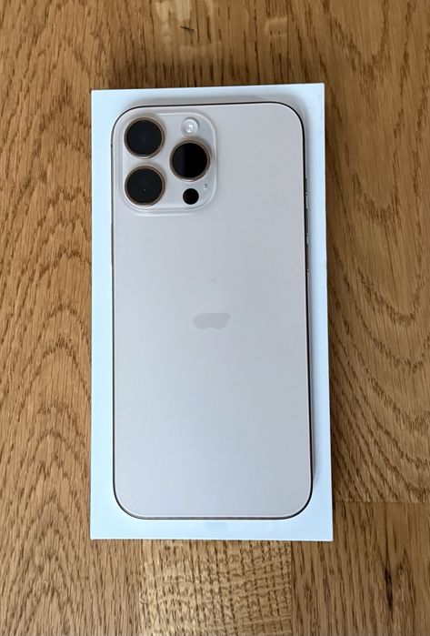 Apple iPhone 16 Pro Max 256GB Desert Titanium не е 15 17 pro max air