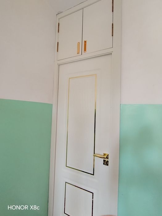 Эшик сотилади тепаси билан бирга