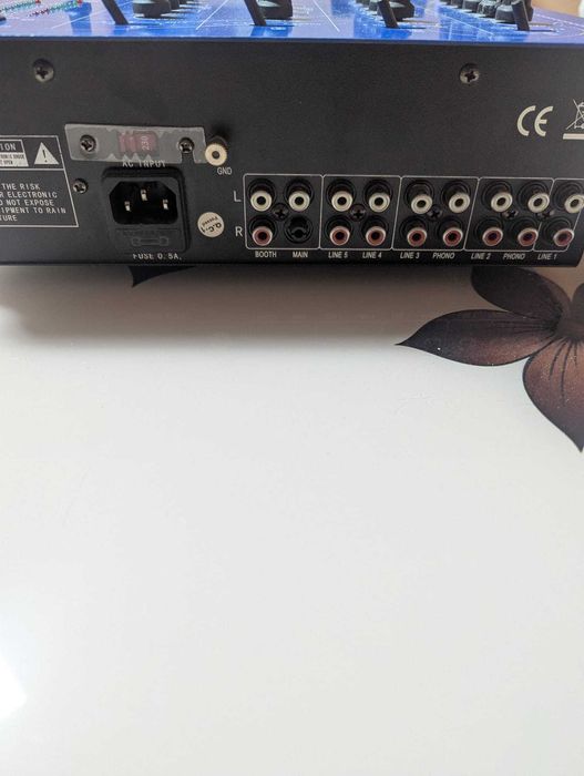 Mixer DJ - Reloop 4 canale