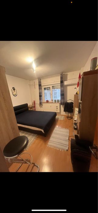 Apartament cu 4 camere de vanzare