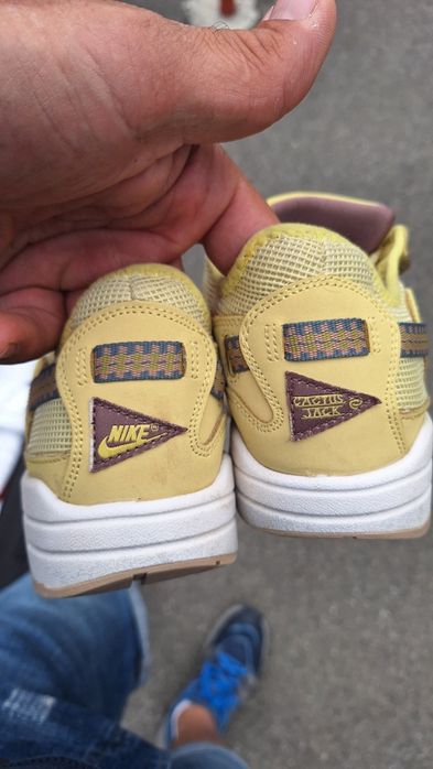 Nike Air Max 1 x Travis Scott Cactus Jack Saturn Gold - Mărimea 40.5
