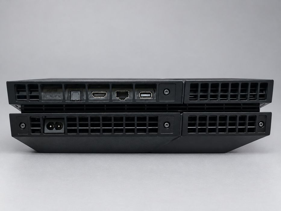 Продам PlayStation 4