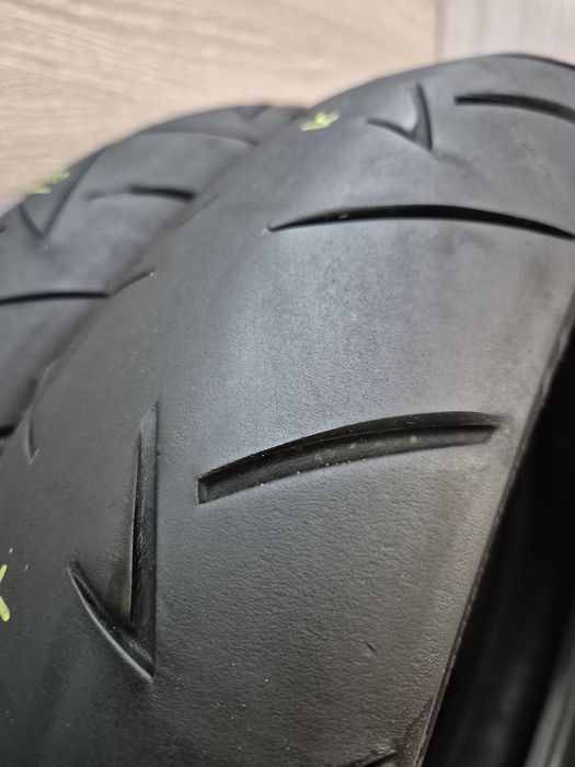 Set anvelope moto 100 90 18 cu 130 80 17 Continental Contiroadattack 2