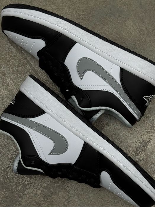 Nike Air Jordan 1 low  GS  Black Medium grey