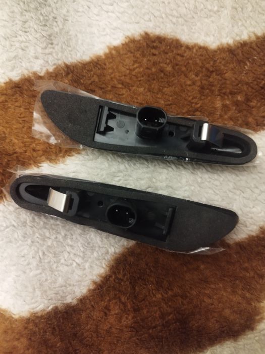 Vând semnalizări cu LED  fumurii dinamice pentru BMW E46 coupe/cabrio