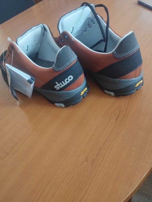 Дамски обувки на фирмата  STUCO AG,