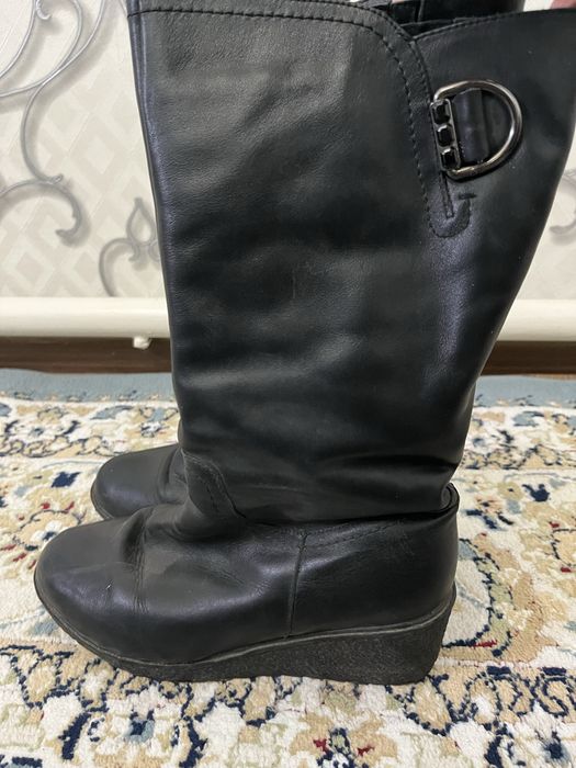 Продаются ботинка,натуральный кожа