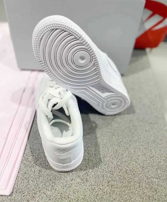 Nike Air Force 1 Low '07 Alb Mărimea 38