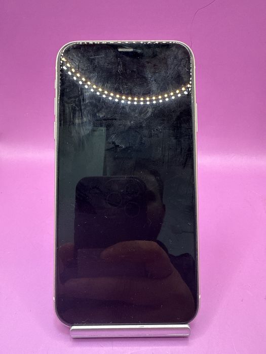 Iphone 11 64 •Matei Amanet Crangasi •8486