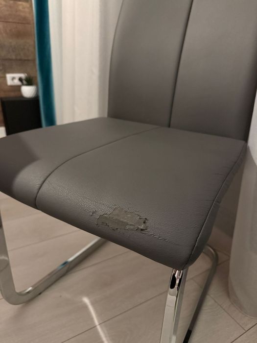 Masa dining cu scaune