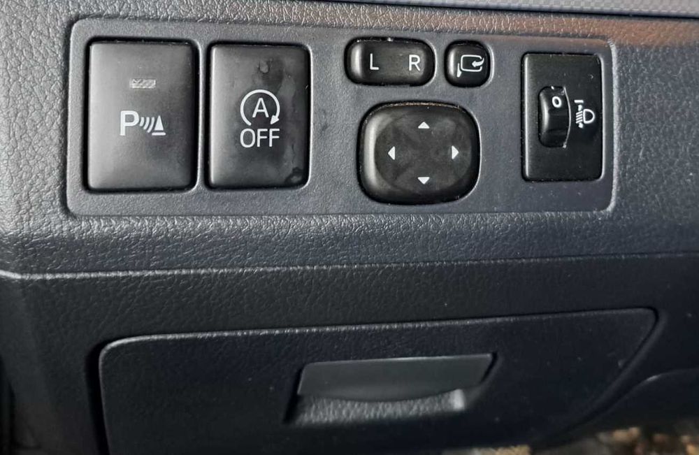 TOYOTA Avensis - diesel