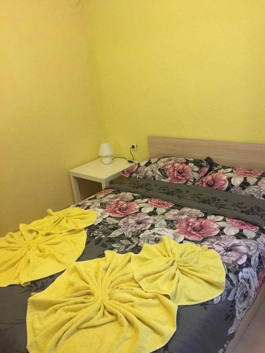 Дава се под наем Двустаен апартамент в Бургас, Възраждане - 75 кв.м за 408 € - Снимка #3