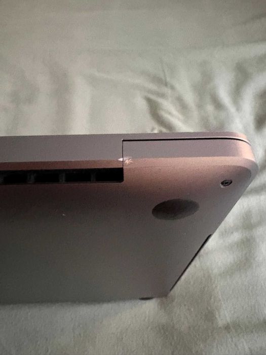 MacBook Pro 16 inch - i7 - 16GB RAM - 512GB SSD - Factură