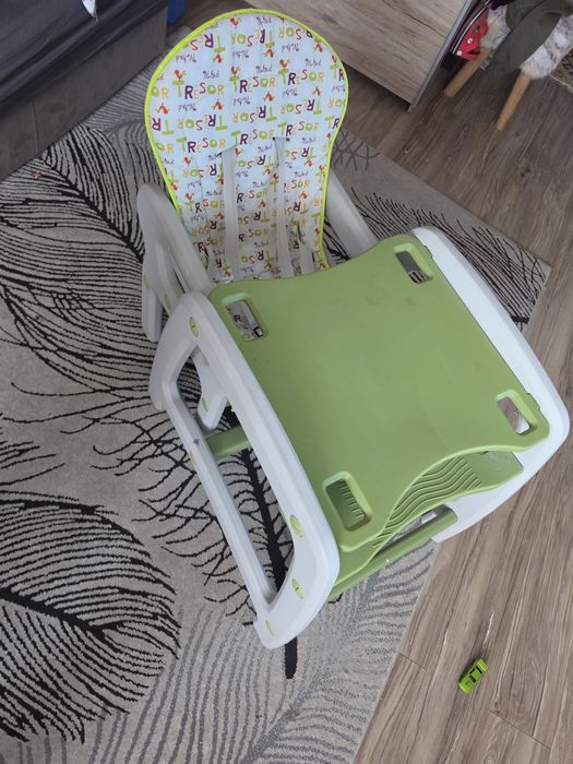 Scaun de masa pt bebe/copii
