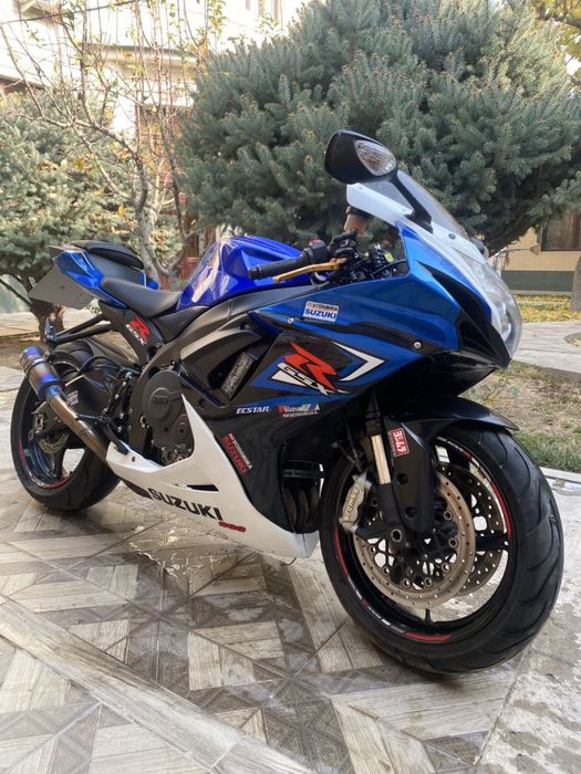 Suzuki gsxr 600 nasiya bor naxtga kelishamiz