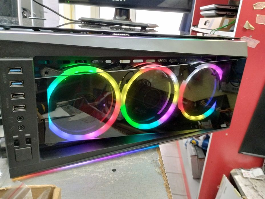 Геймърски Компютър/Ryzen5 1600/16GB RAM/SSD-256+1TB/GTX 1650 SUPER 4GB